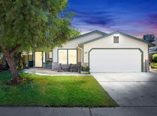 588 S Creekside St, Porterville, CA 93257