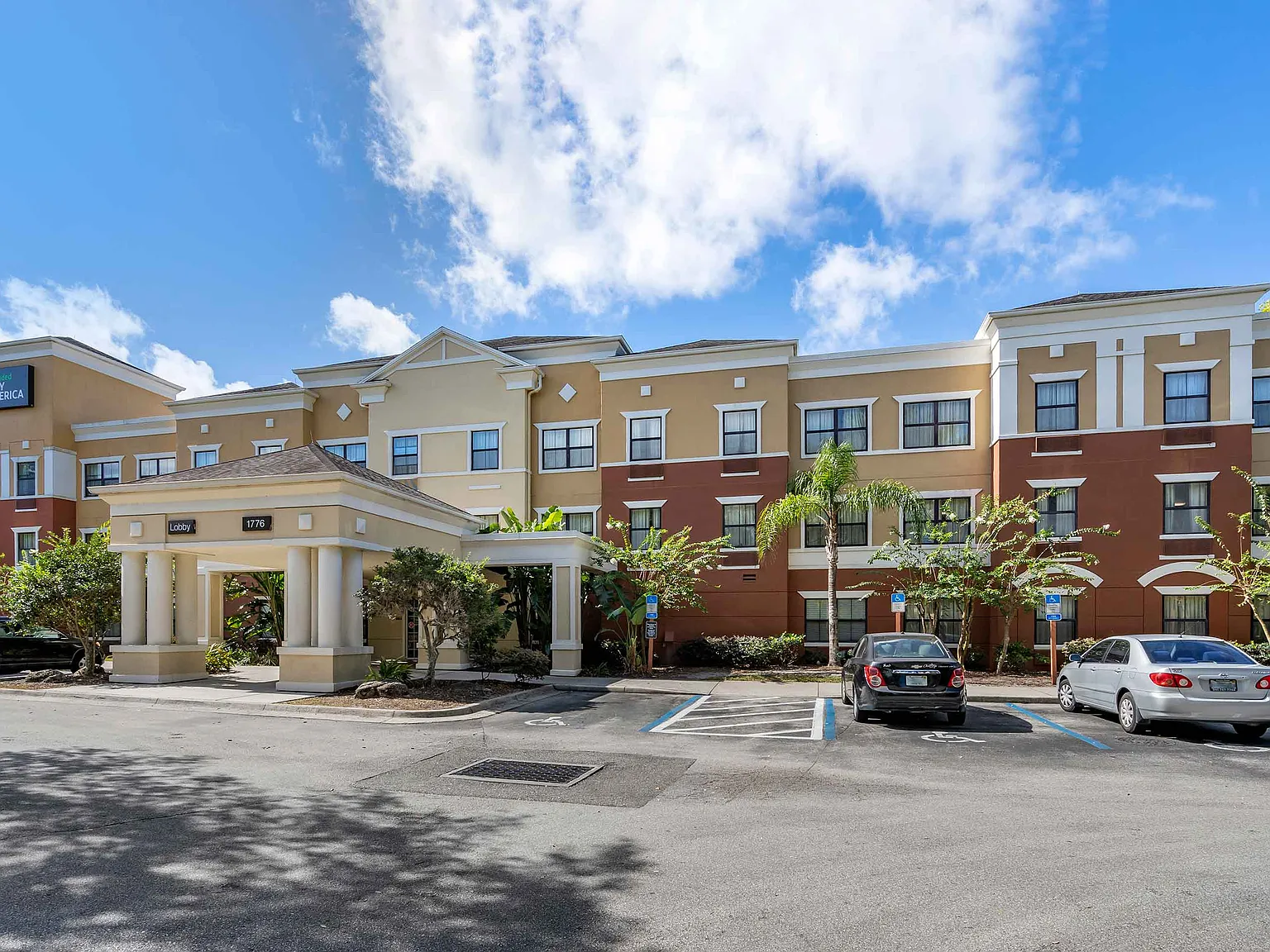 Orlando - Maitland - 1776 Pembrook Dr. — Photo 2