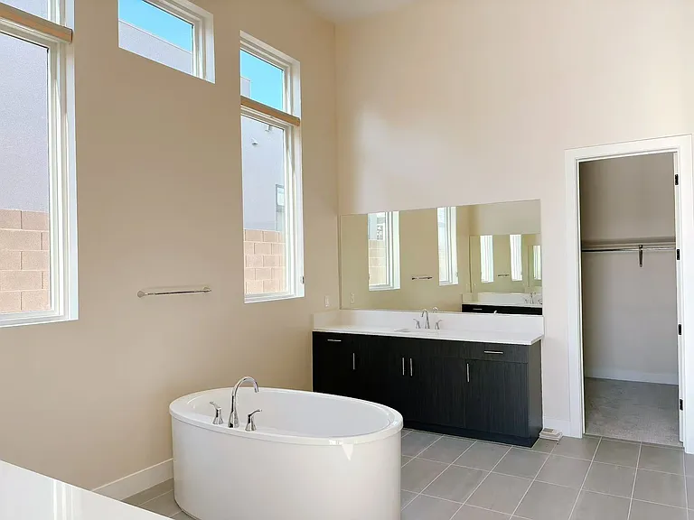 10865 Agate Cliffs Ave — Photo 26