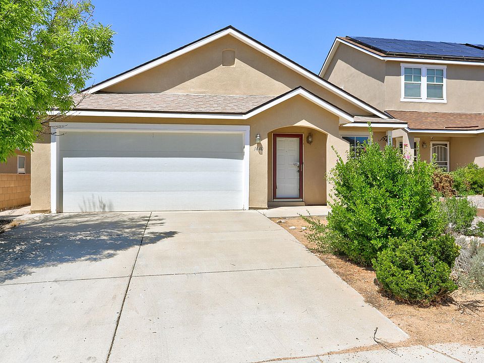 1st image of 1440 Reynosa Loop SE