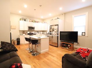 33 Portsmouth St APT 1R, Cambridge, MA 02141