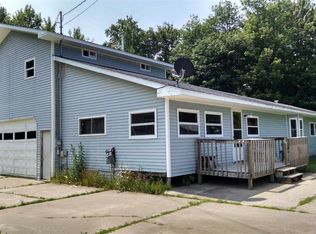 636 Brookfield Ln, Marquette, MI 49855