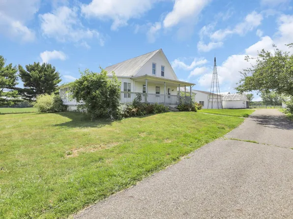 11745 Snyder Church Rd NW, Baltimore, OH 43105