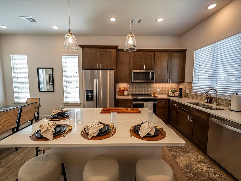 15026 Sparrows Nest Ln — Photo 3