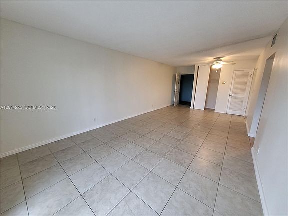 3rd image of 405 S Pine Island Rd APT 406D