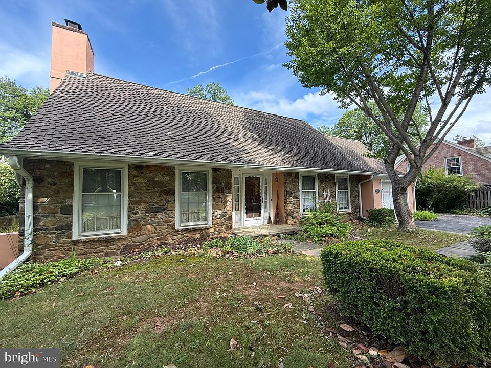 2nd image of 11027 Ardwick Dr