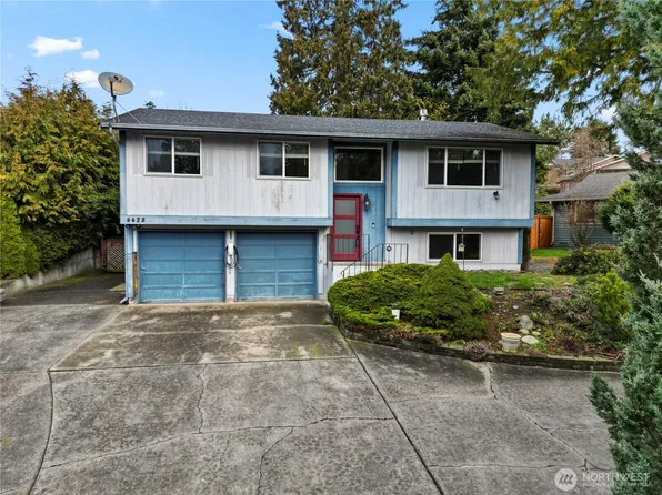 4428 Bryce Drive, Anacortes, WA 98221