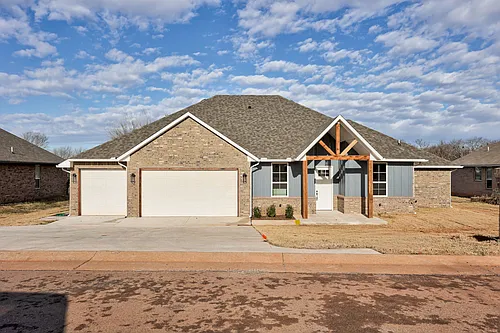 203 Casey Ln Photo 1