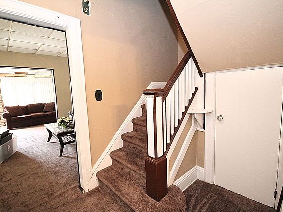 5th image of 3305 Avenue