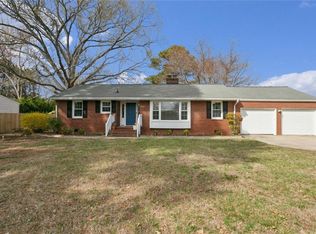 1105 Yorktown Rd, Yorktown, VA 23693