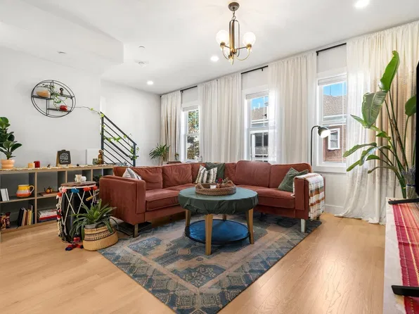 24 Bradshaw St #4, Dorchester, MA 02121