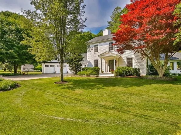 45 Rock Maple Ave, South Hamilton, MA 01982