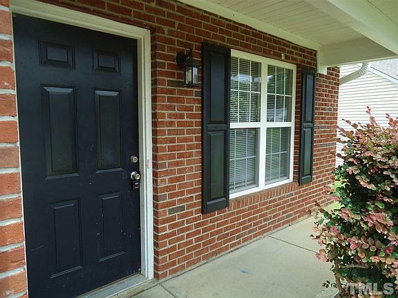 2nd image of 49 N Sussex Dr #49