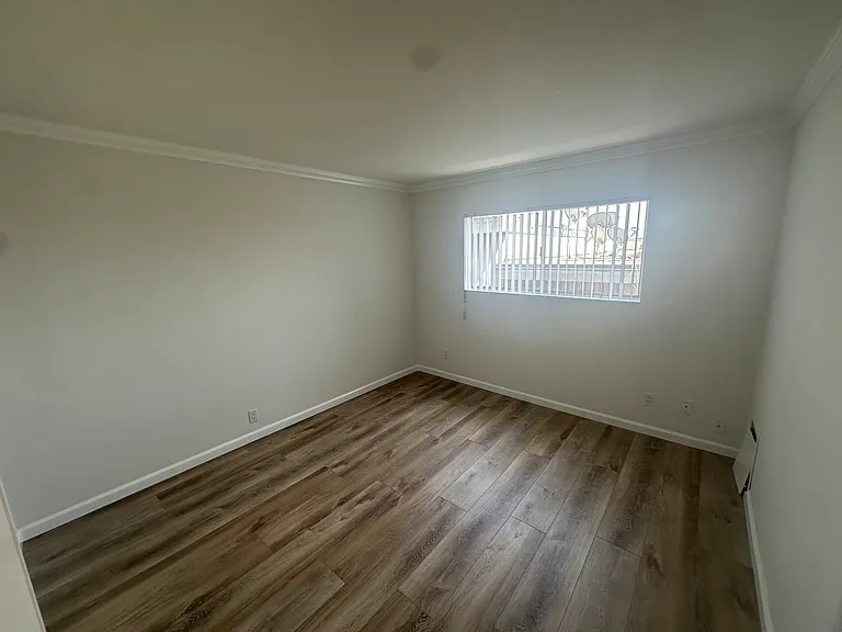 1320 Armacost Ave #6 — Photo 6