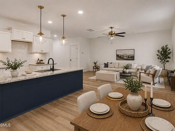 3rd image of 324 Shelton Pl