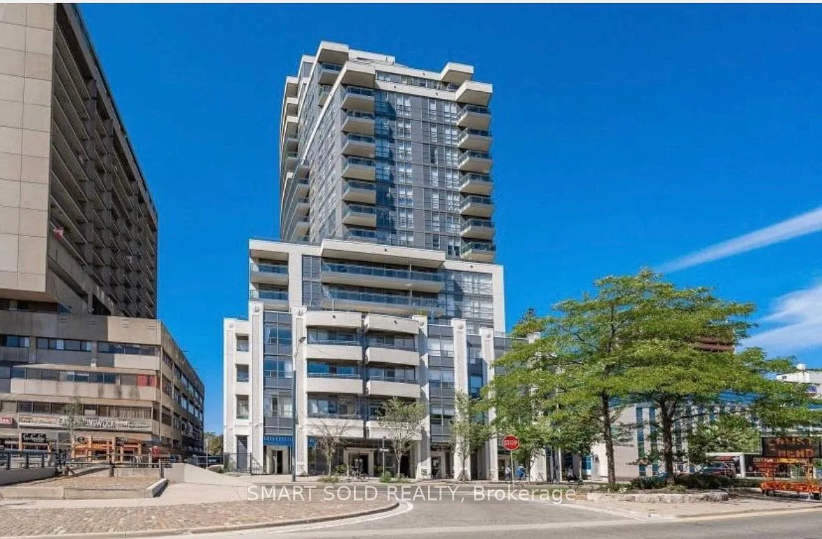 Building Photo - 736 Spadina Ave #302