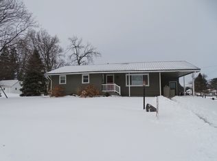 300 W Center St, Baileyville, IL 61007