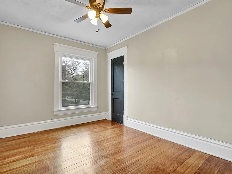 505 W Lenawee St — Photo 19