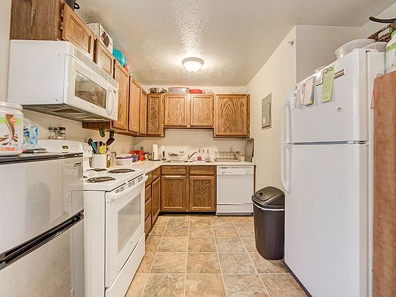 4th image of 726 W 1720 N APT 231