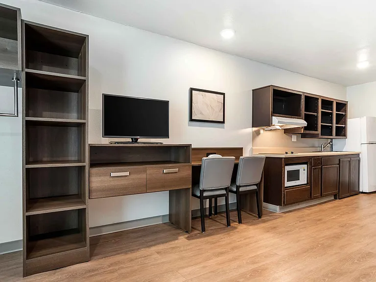 Studio Suite - 2 Queen Beds