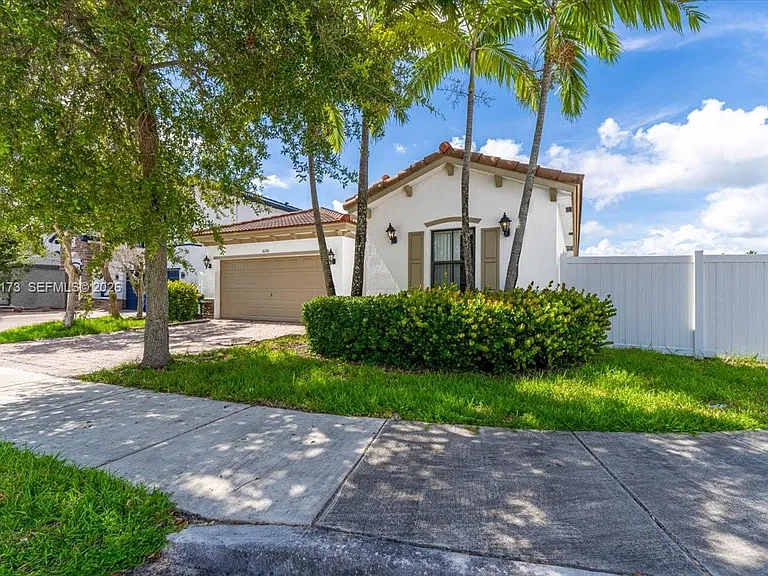16186 SW 65th Ln — Photo 3