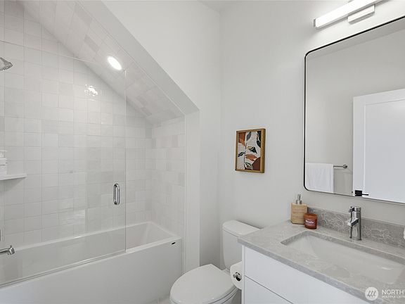 4th image of 9321 Marcus Avenue S