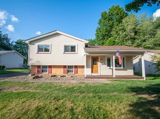 1719 Laurie Dr, Youngstown, OH
