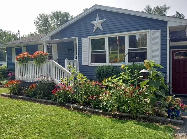 1730 Billington Rd, East Aurora, NY 14052