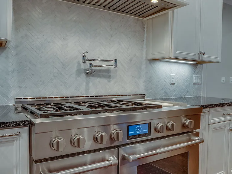 2424A Abbott Martin Rd — Photo 12