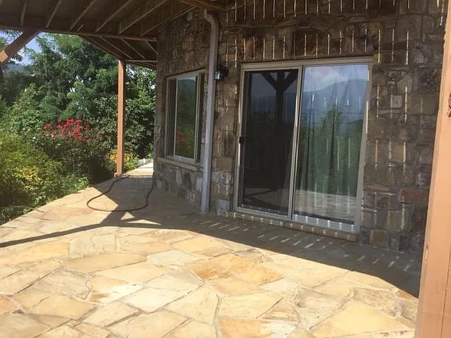 916 W Cedar Ln — Photo 15