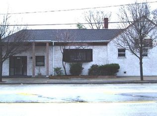 5274 Merrick Rd, Massapequa, NY 11758