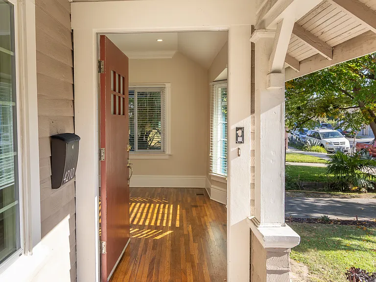 4210 Halldale Ave — Photo 4