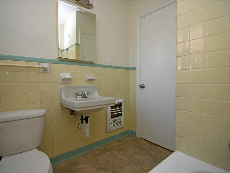 1623 Belgrade Ave — Photo 18