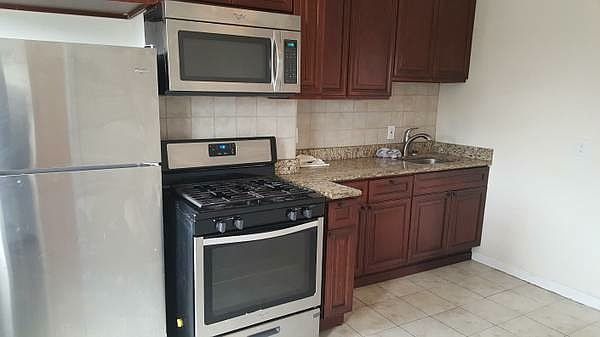 2nd image of 4205 Grand Ave #2