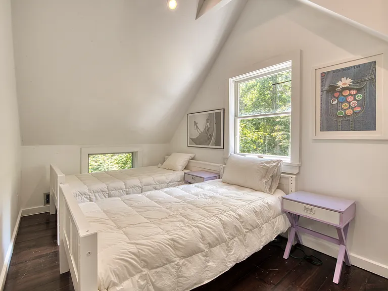 85 Woodbine Dr — Photo 10