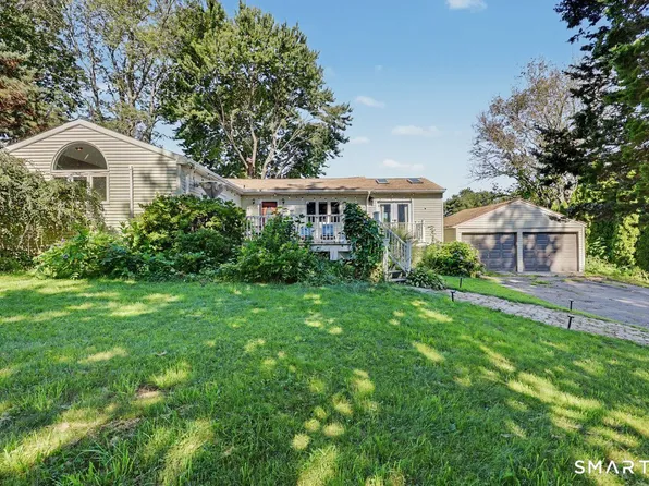 52 West Street, Shelton, CT 06484