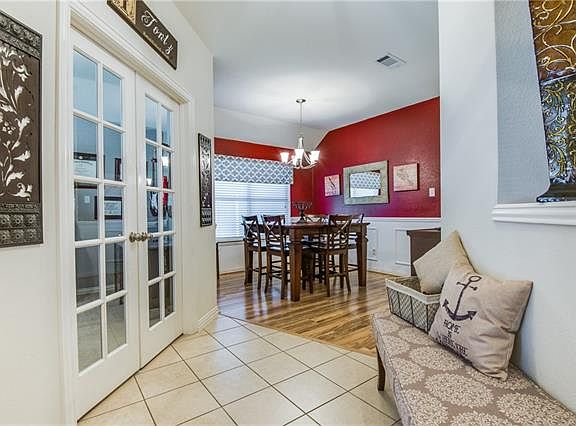5th image of 2009 Castle Creek Dr