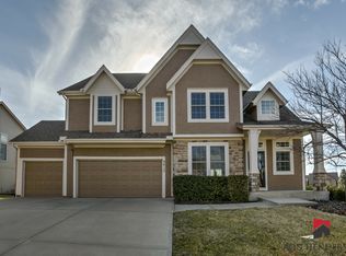 9612 N Windsor Ct, Kansas City, MO 64157