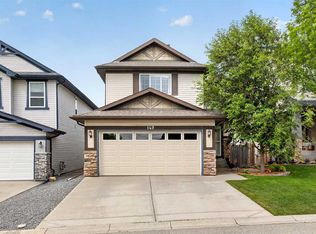 149 NE Royal Birch Bay NW, Calgary, AB T3G 5X6