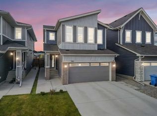 305 E Carringsby Way NW, Calgary, AB T3P 1T6