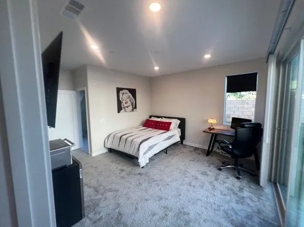 520 Serrano Summit Dr, Lake Forest, CA 92630