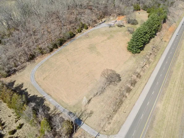 3892 E High Way #11E, Bluff City, TN 37618
