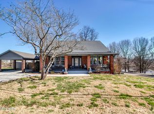 701 Gresham Rd, Knoxville, TN 37918