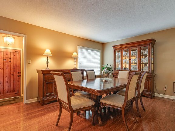 5th image of 1693 Cedarcrest Cv