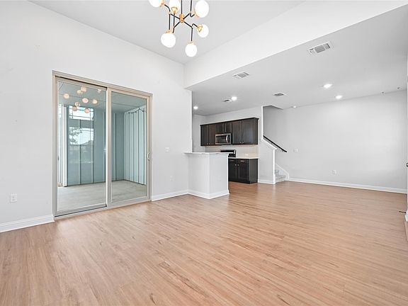 4th image of 7910 Lennon Dr
