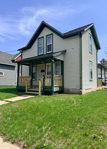 621 Hackett St Photo 1