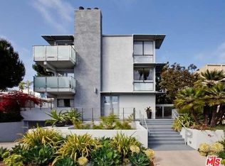 817 5th St #5, Santa Monica, CA 90403