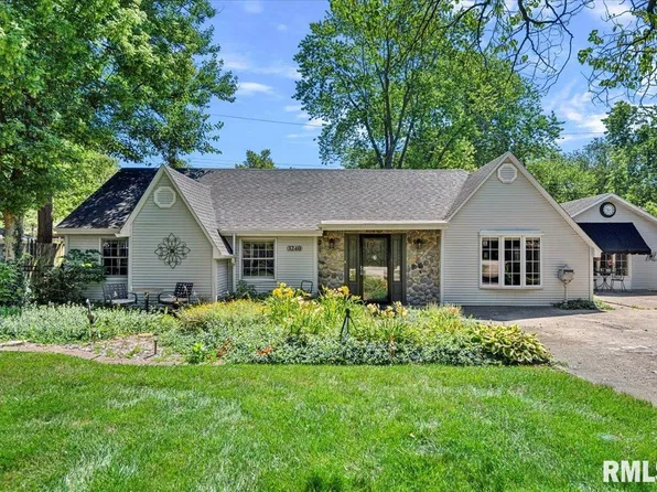 3240 S 1st St, Southern View, IL 62703