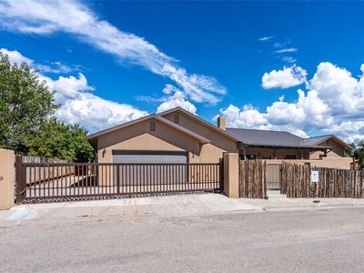 213 S El Rancho Rd, Santa Fe, NM, 87501