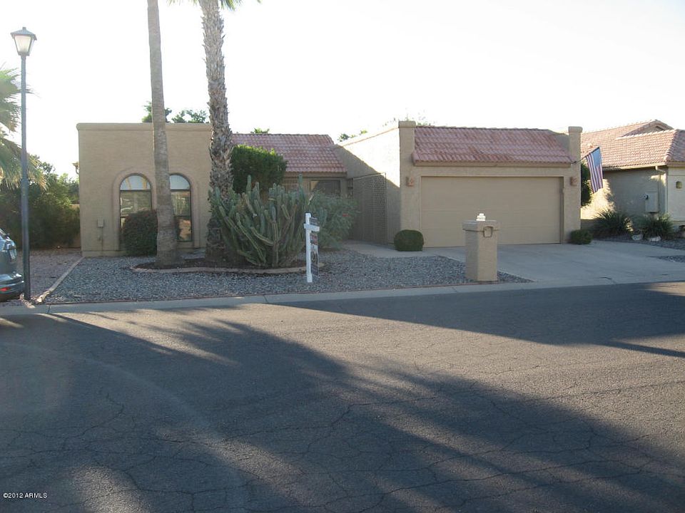 1st image of 25822 S Boxwood Dr